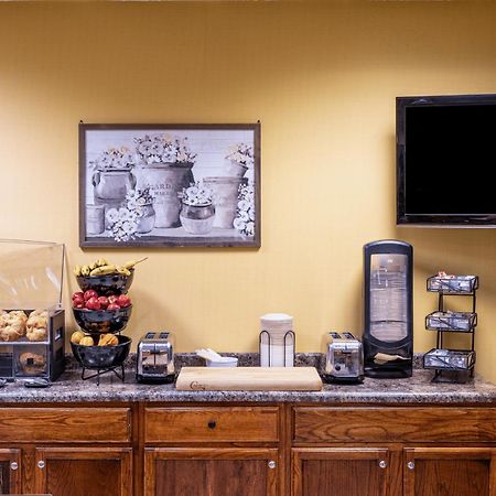 Kahler Inn And Suites Рочестър Екстериор снимка