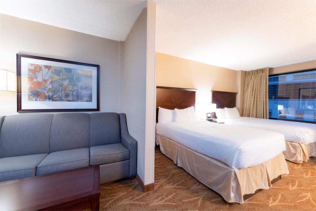 Kahler Inn And Suites Рочестър Екстериор снимка