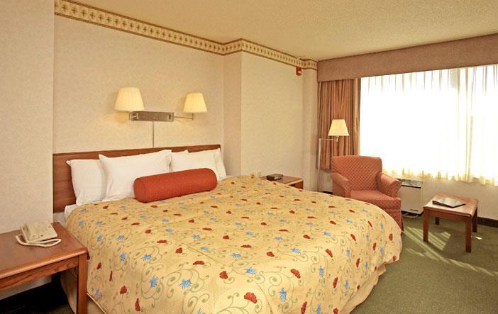 Kahler Inn And Suites Рочестър Стая снимка
