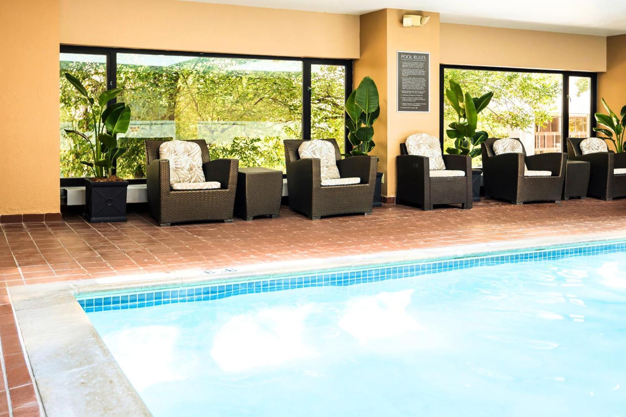 Kahler Inn And Suites Рочестър Екстериор снимка
